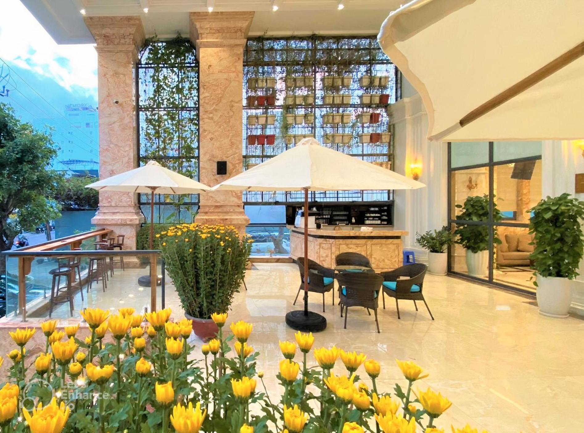 Daphovina Hotel ニャチャン エクステリア 写真