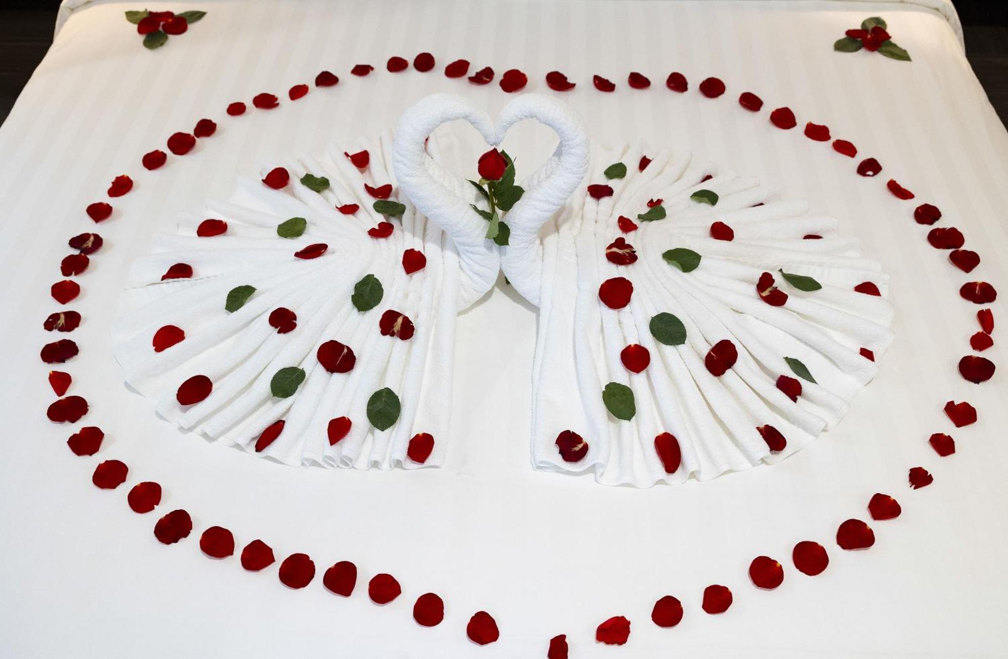 Daphovina Hotel ニャチャン エクステリア 写真